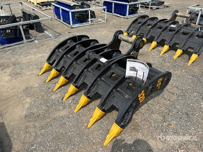 2025 ARTEER ART-RFC320 65 in Excavator Rake - Fits CAT 320 (Unused)