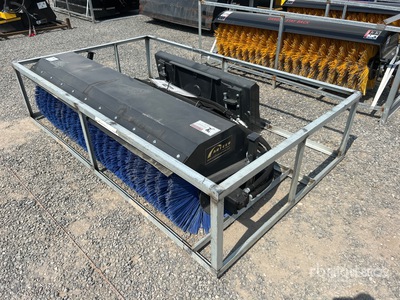 2025 ARTEER ASSB-72W 72 in ANGLE Skid Steer Broom (Unused)