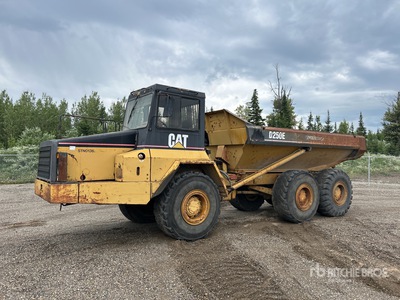 1997 Cat D250E Knickgelenkter Muldenkipper