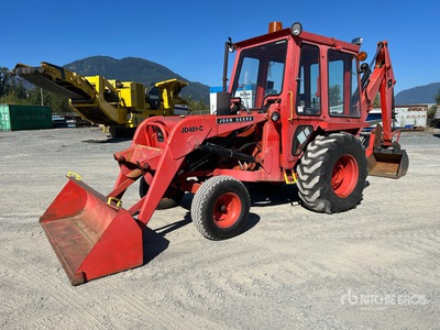 1980 John Deere 401C 4x2 Utility Tractor