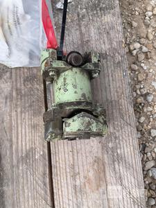 12317100 Propeller Shaft w/Universal Joint