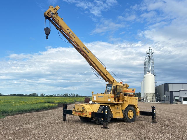 1973 Grove RT-60S 36000 lb 4x4x4 Rough Terrain Crane