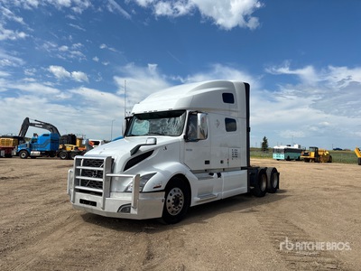 2020 Volvo VNL 6x4 T/A Day Cab Truck Tractor