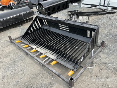 2025 GIYI GYRB66C 66 in Skeleton Skid Steer Bucket (Unused)
