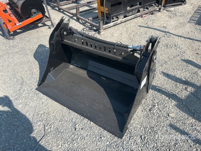 2025 GIYI GY-XKH39F 39 in Multi-Purpose Mini Schranklader bak (Unused)
