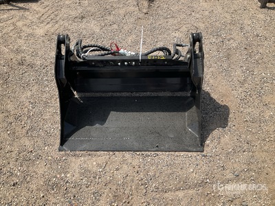 2025 GIYI GY-XKH39F 39 in Mini Skid Steer Bucket (Unused)