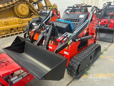 2025 SDLOOL SL380R Mini Compact Track Loader (Unused)