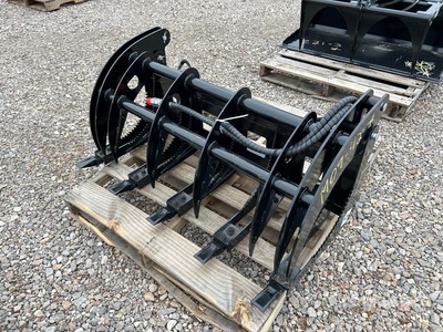 2025 GIYI GY-MCLG60 43 in ملقط للسكيد ستير (Unused)