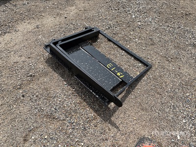 2025 GIYI GY-XHC 29 in Mini Skid Steer Forks (Unused)