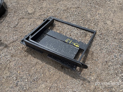 2025 GIYI GY-XHC 29 in Mini Skid Steer Forks (Unused)