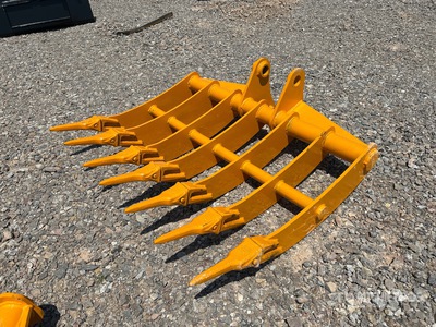 2025 GIYI 44 in Excavator Rake - Fits Cat 305 (Unused)