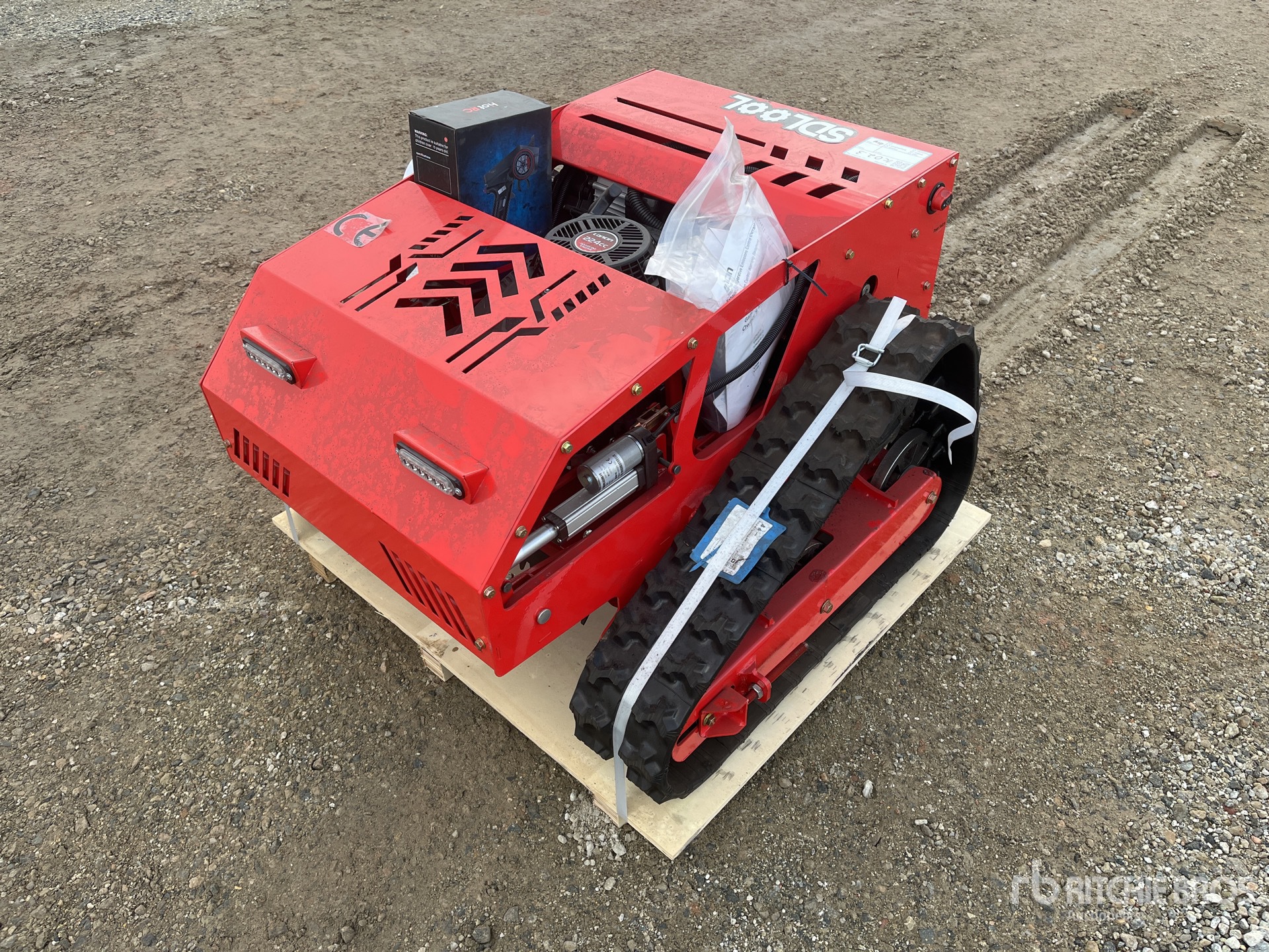 2025 SDLOOL SL800 Remote Control Crawler Lawn Mower (Unused)
