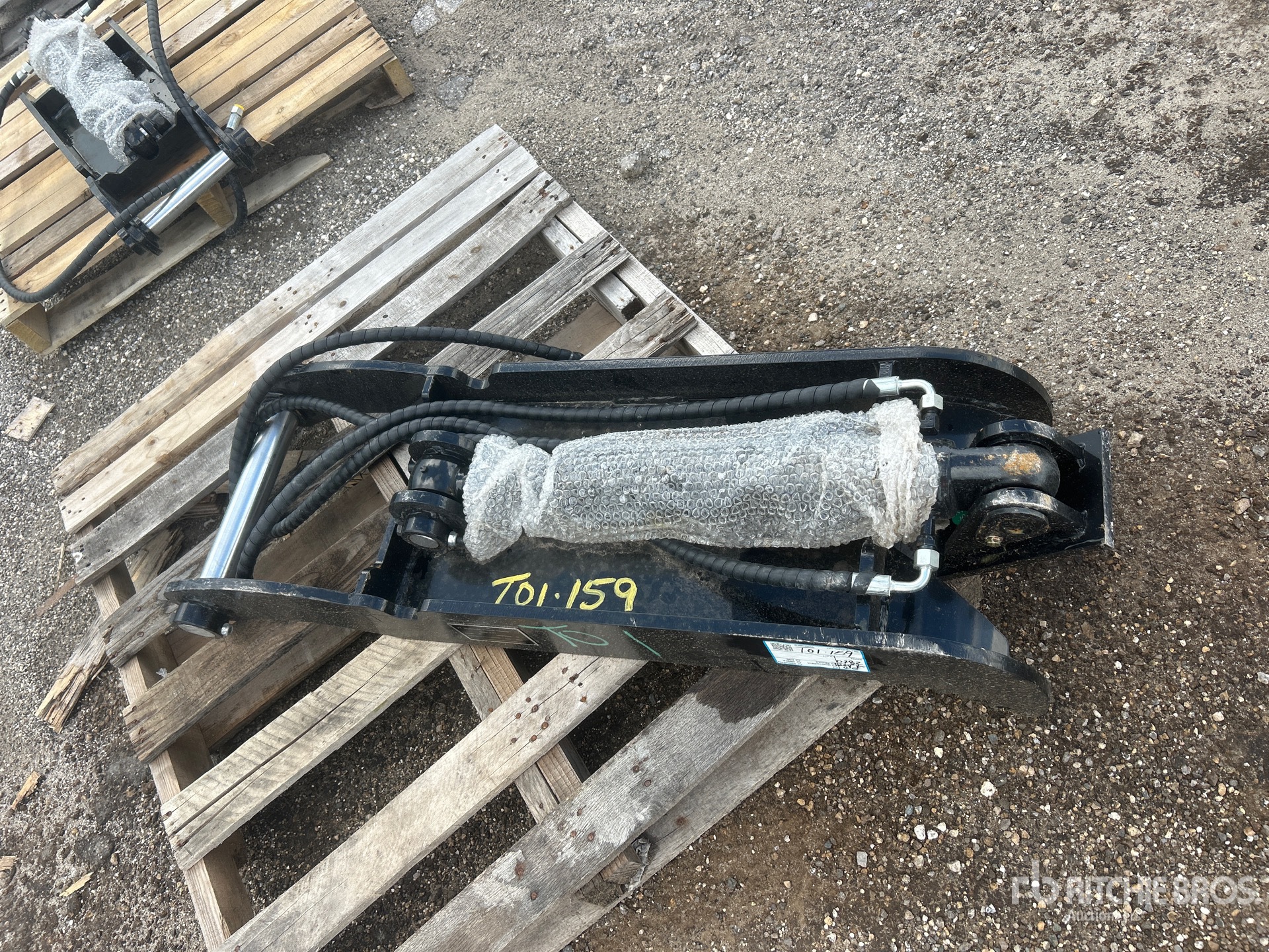 2025 GIYI GY-XJ7T Hydraulic Excavator Thumb (Unused)