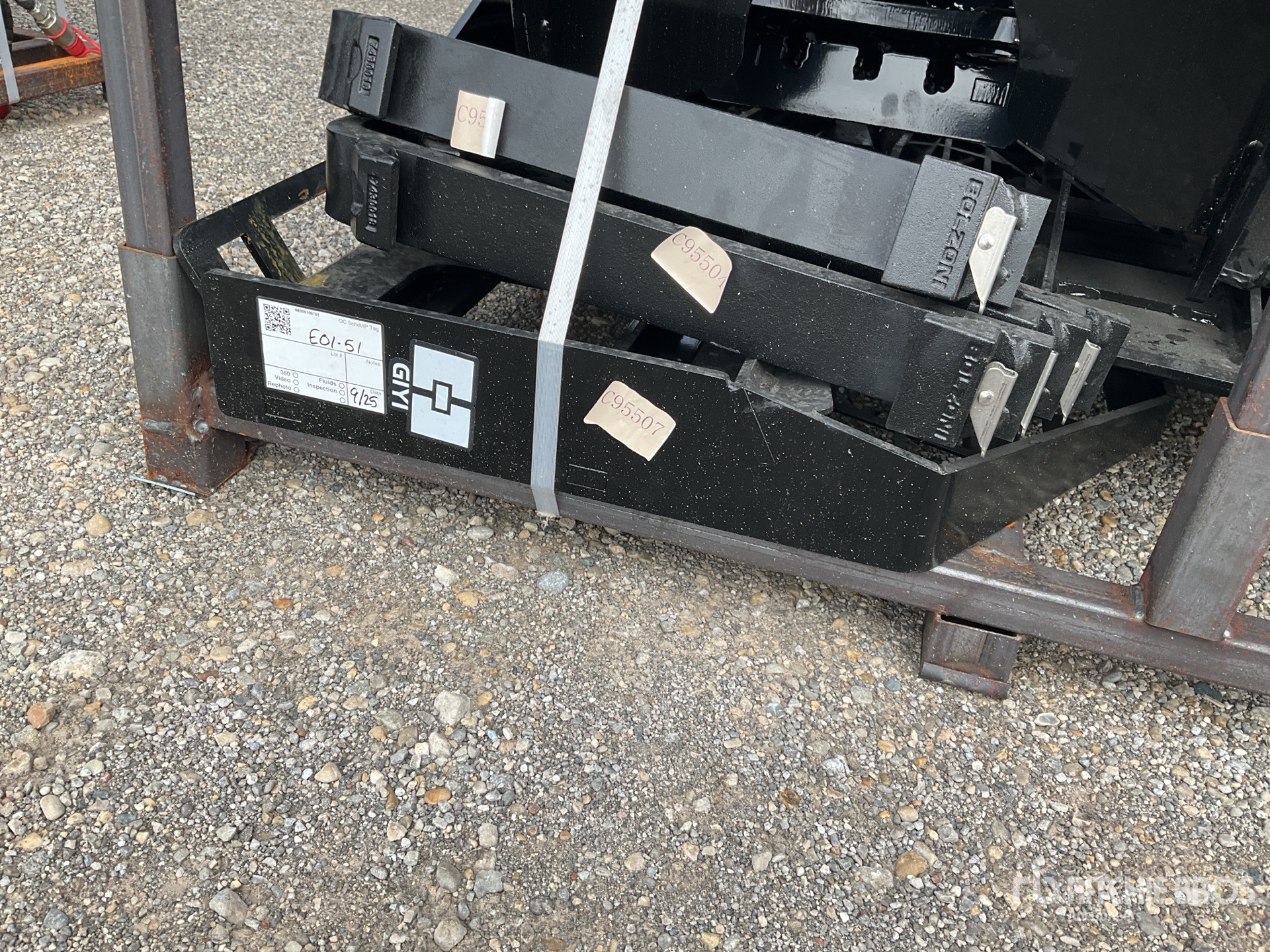 2025 GIYI GY-DHC Skid Steer Forks (Unused)
