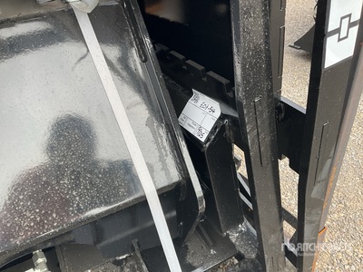 2025 GIYI GY-XHC Mini Skid Steer Forks (Unused)