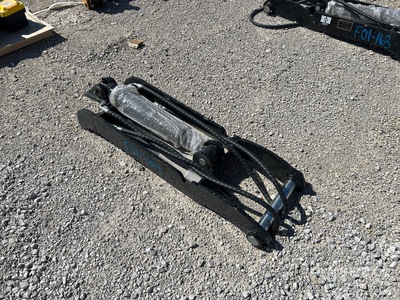 2025 GIYI GY-XJ7T 14 in Excavator Thumb - Fits Cat 7 - 9 ton (Unused)