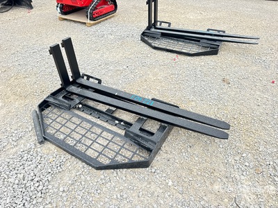 2025 GIYI GY-DHC Skid Steer Forks (Unused)