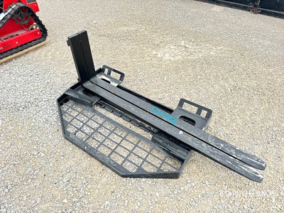 2025 GIYI GY-DHC 59 in Skid Steer Forks (Unused)