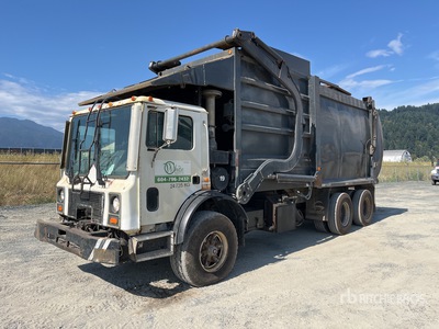 1999 Mack MR690S 6x4 Front Loader Waste Collection Truck
