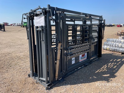 2025 BYT CC003 11 ft Tough Built Deluxe Squeeze Chute (Unused)