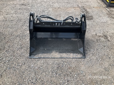 2025 GIYI GY-XKH39F 39 in Mini Skid Steer Bucket (Unused)