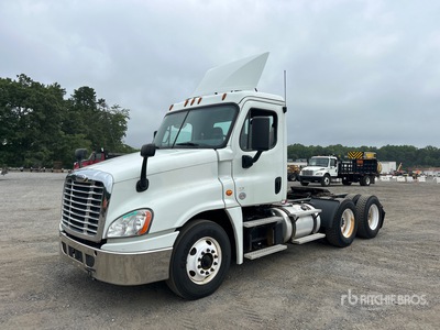2019 Freightliner Cascadia 125 T/A Day Cab Truck Tractor