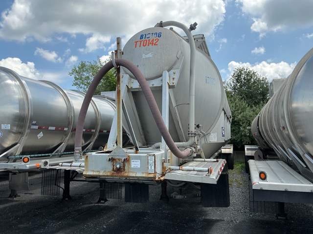 1994 Polar 1660 cft T/A Pneumatic Bulk Trailer