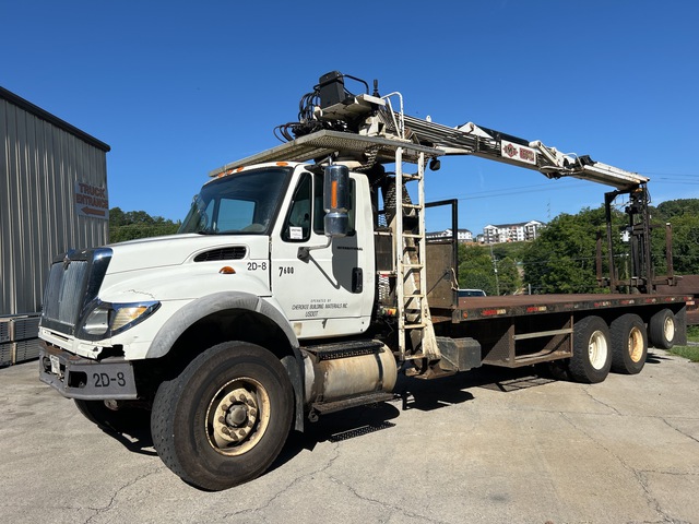 洋書 INTERNATIONAL TRUCKS IH Book Store!. Historical / Reading Books - Scout/Truck