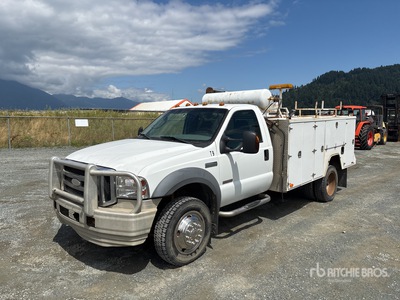 2005 Ford F-550 XLT 4x4 Service Truck