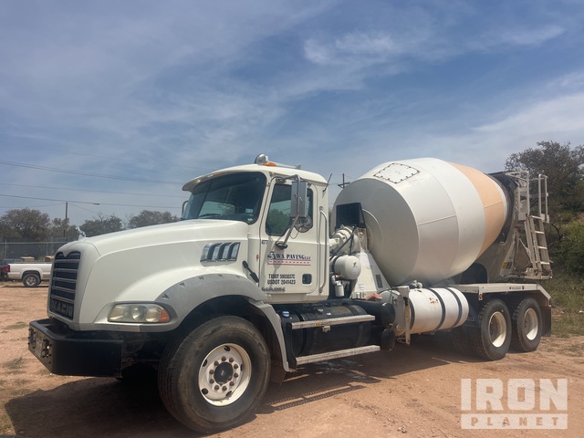 CAMIóN REVOLVEDOR 2014 MACK BECK 10.5 CYD