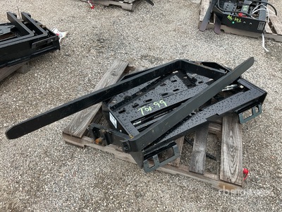 2025 GIYI SF60 60 in Skid Steer Forks (Unused)