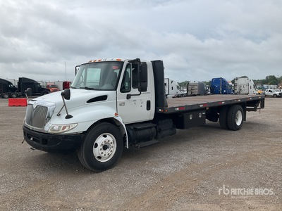 2004 International 4300 4x2 Pritsche-Lkw
