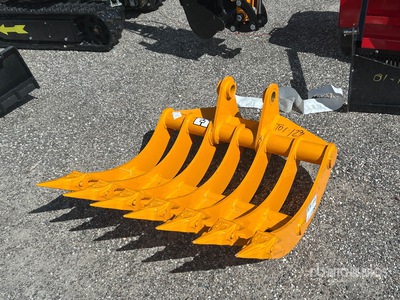 2025 GIYI Excavator Rake - Fits Cat 305 (Unused)