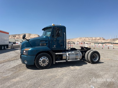 2019 Mack Anthem 4x2 S/A Day Cab Truck Tractor