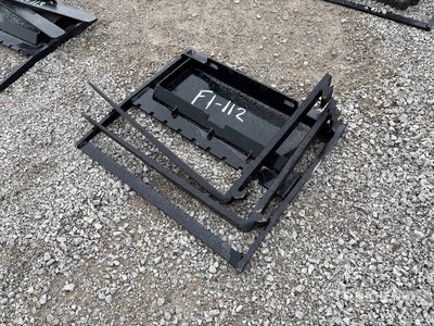 2025 GIYI GY-XHC 29 in Mini Skid Steer Forks (Unused)