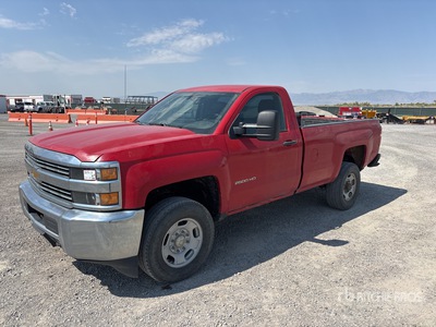 2015 Chevrolet Silverado 2500HD 4x4 Pickup