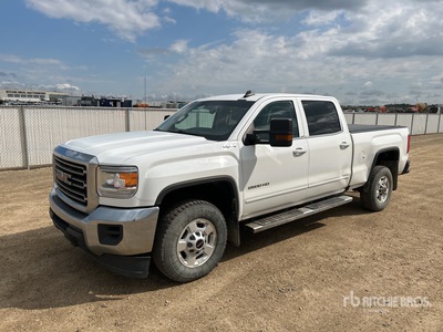 2018 GMC 2500 4x4 Crew Cab Pickup