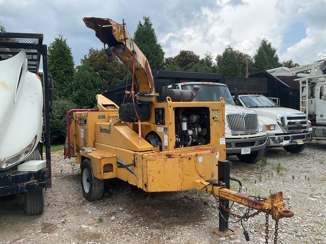 2010 Vermeer BC1800XL Tow-Behind Wood Chipper