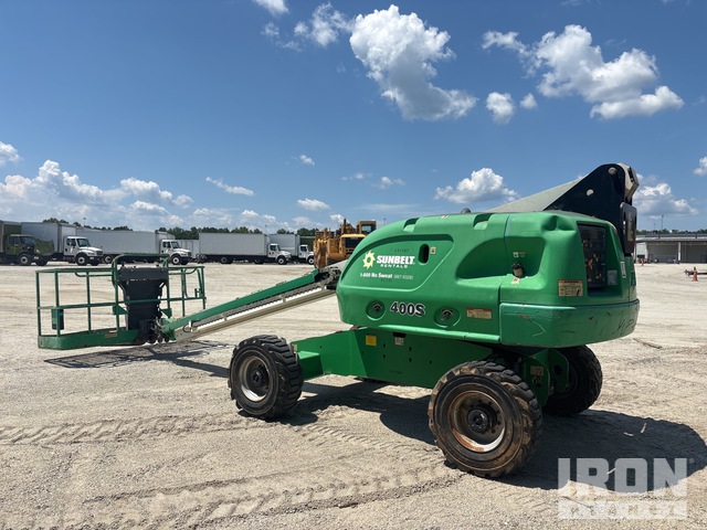 ELEVADOR TELESCóPICO 2014 JLG 4WD 400S