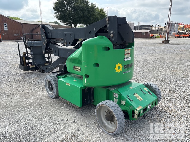 ELEVADOR ARTICULADO 2016 JLG E400AN