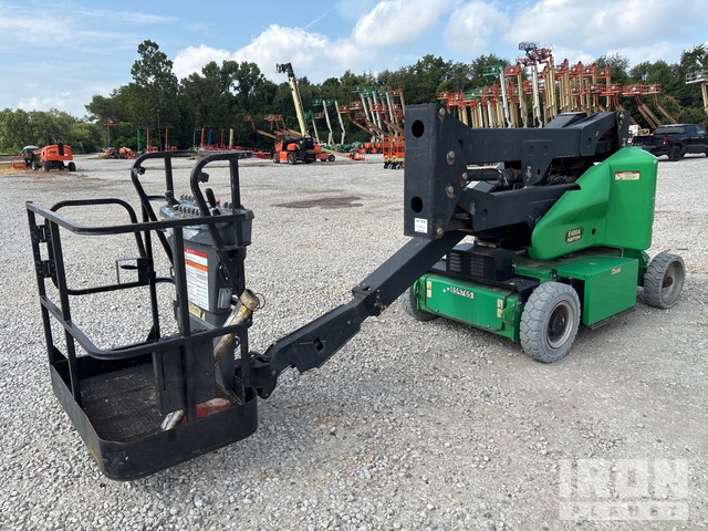 ELEVADOR ARTICULADO 2016 JLG E400AN