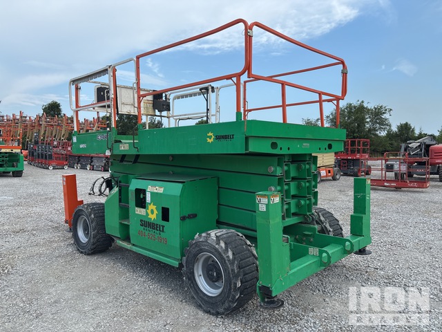 ELEVADOR TIJERA 2015 JLG 4394RT