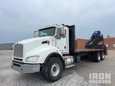2014 PM PM 24023 LC 24250 lb Knuckle Boom on 2015 Kenworth T4 6x4 Crane Truck