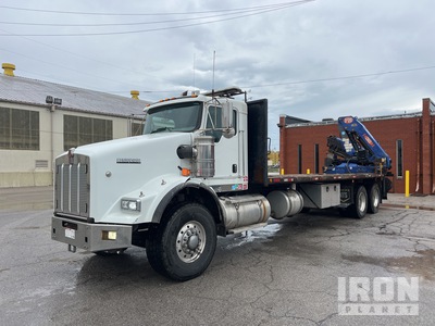 2011 PM PM 36024 35270 lb Knuckle Boom on 2012 Kenworth T800 8x4 Crane Truck