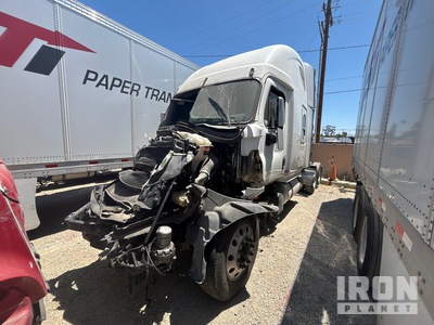2016 Freightliner Cascadia 125 6x4 Sleeper Truck Tractor (Inoperable)