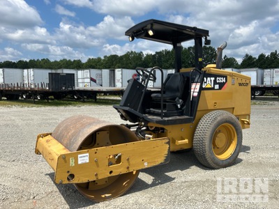 2016 (unverified) Cat CS34 Smooth Drum Compactor