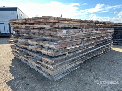 Quantity of (10) 8 ft x 14 ft クレーンマット