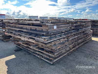 Quantity of (10) 8 ft x 14 ft クレーンマット