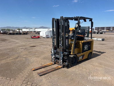 Cat EC30N2 6000 lb Electric Forklift