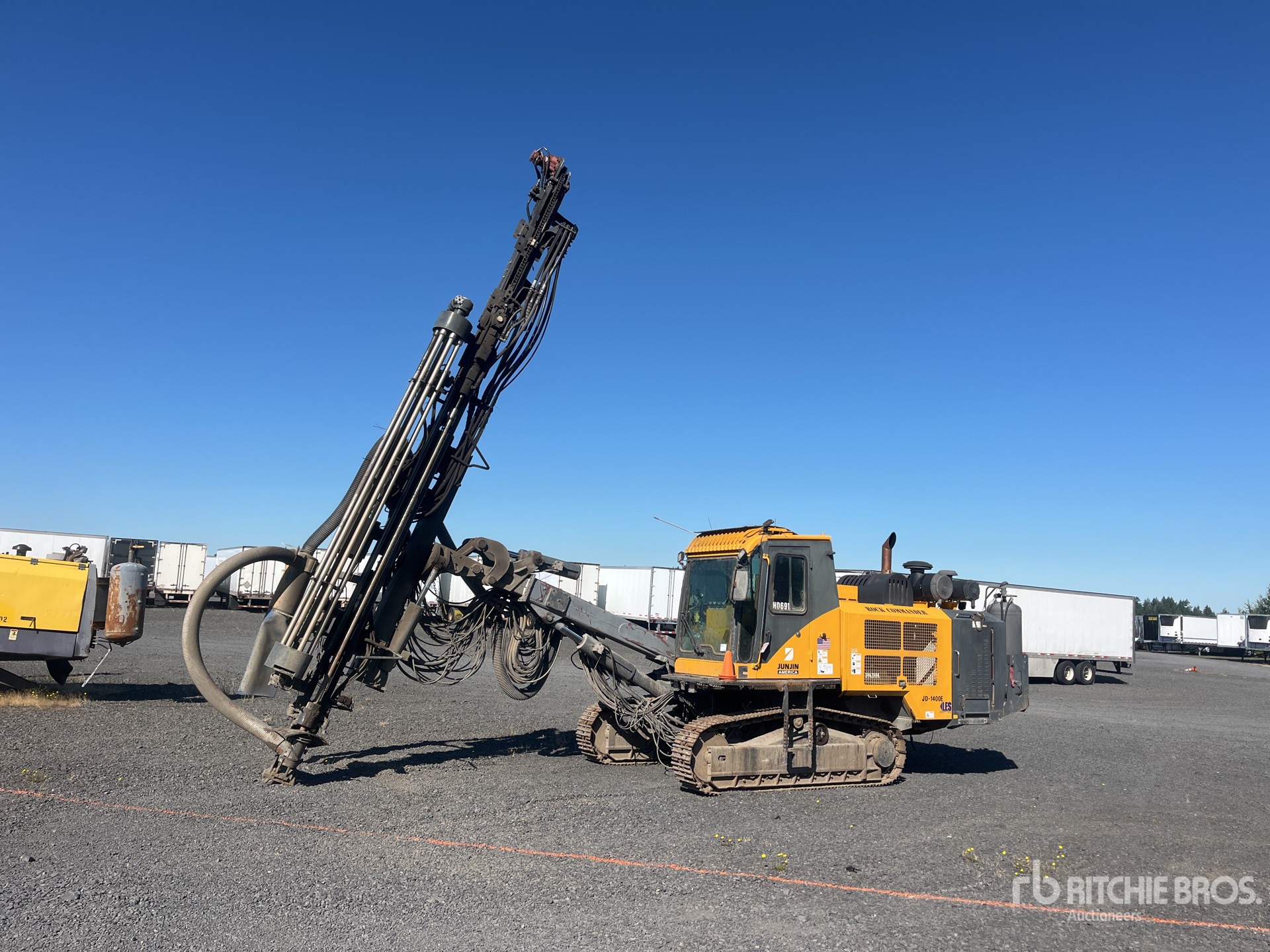 2016 Junjin JD1400E Crawler Mounted Blasthole Drill